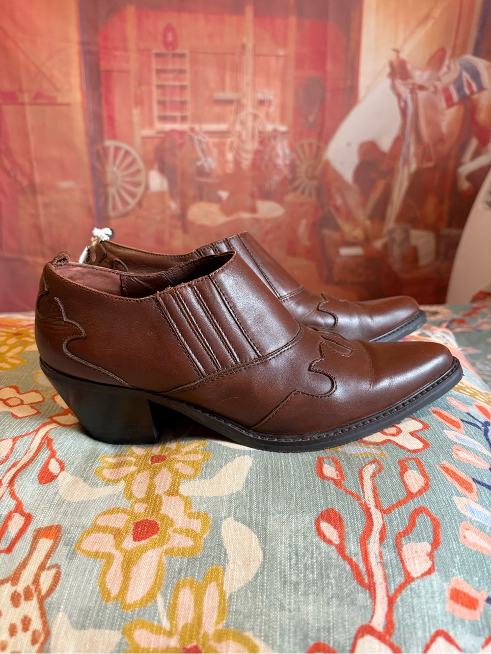 Vintage Greenwich Village Brown Western Ankle Booties Size 8 - Picture 7 of 7